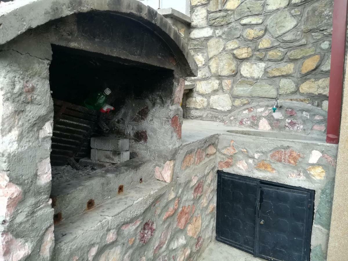 ***Stefani Apartments Kruševo エクステリア 写真
