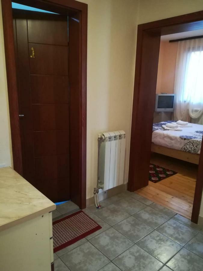 ***Stefani Apartments Kruševo エクステリア 写真